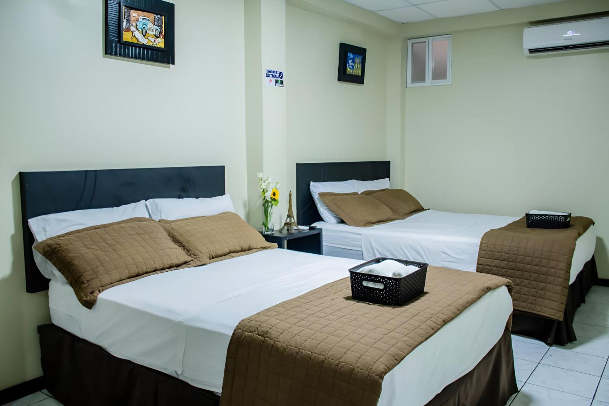 מצ'אלה Hotel Paris מראה חיצוני תמונה